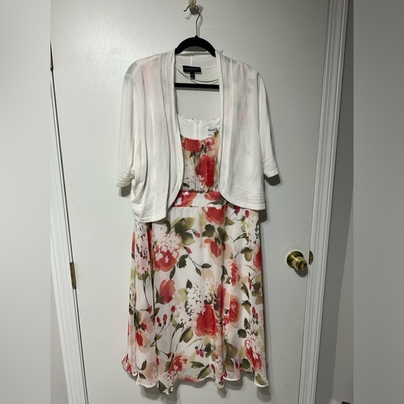 NorthStyle Dresses & Skirts - North style dress and shawl